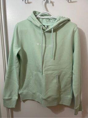 ‘Women’s Best’ light green hoodie